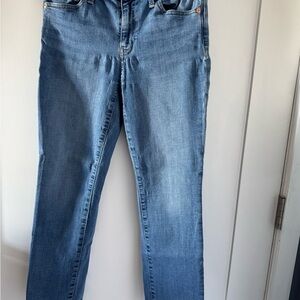 GAP Women's Straight Leg Blue Jeans